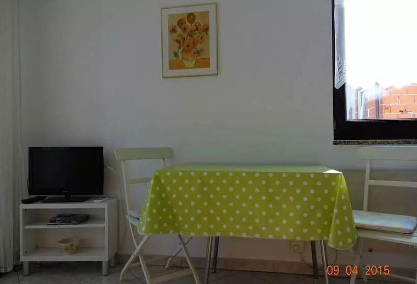 Apartment 802