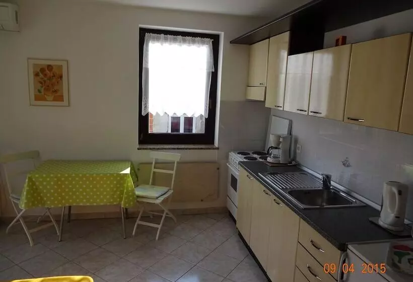 Apartment 802