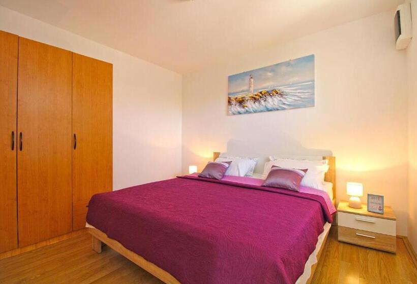 Apartments Pavao 1402