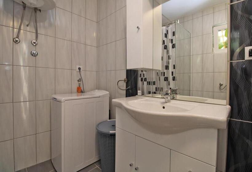 Apartments Pavao 1402