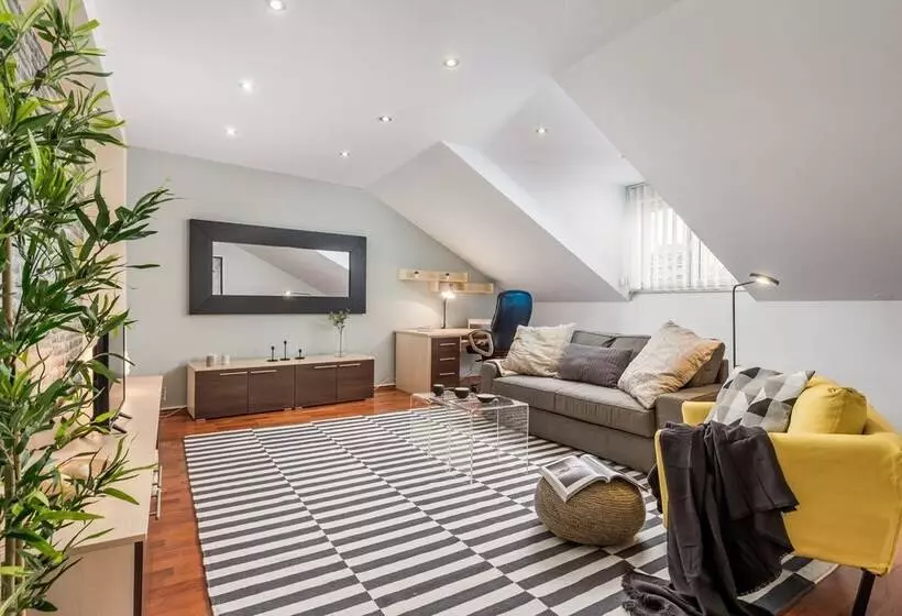 Aquila Apartment