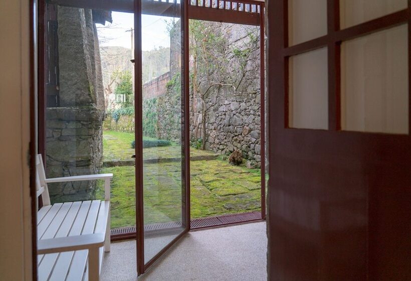 Liiiving In Moledo Historical Pool Villa