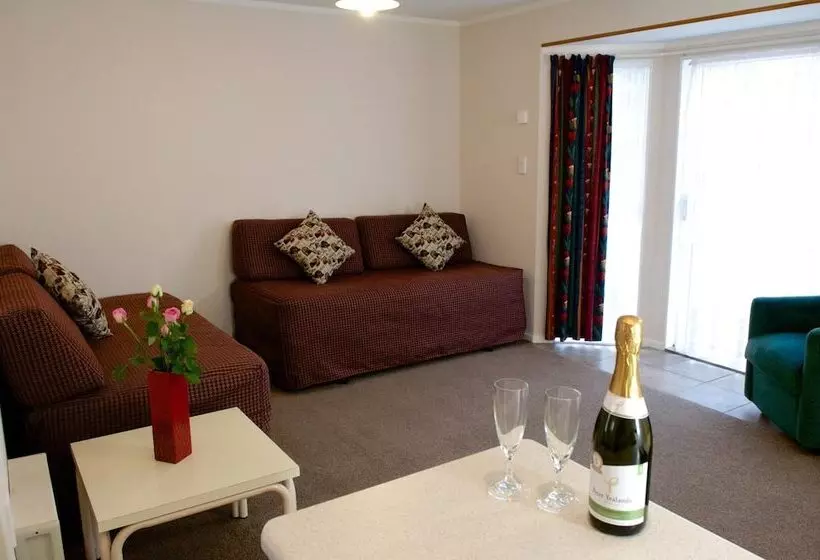 Motelli Bucket Tree Lodge