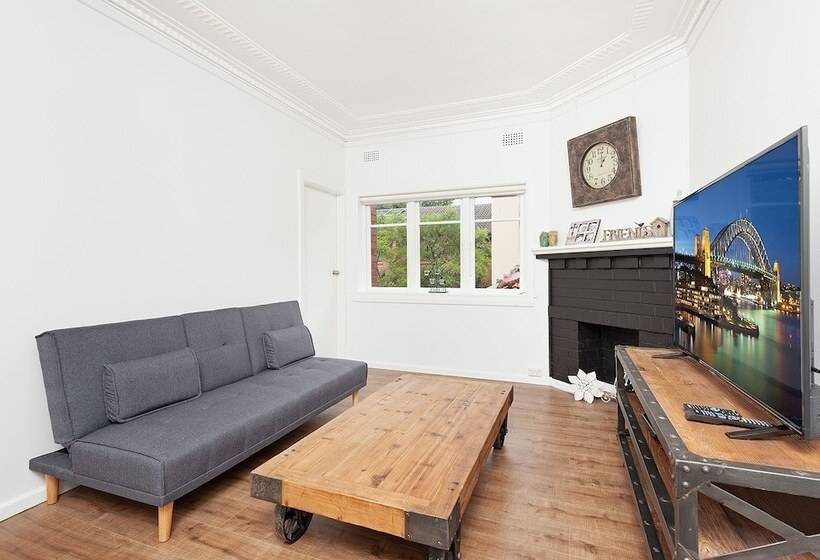 Newly Renovated Apt Close To Cbd Unit 2