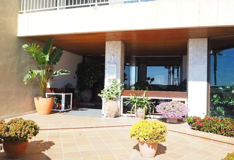 Amazing Penthouse On The Seafront