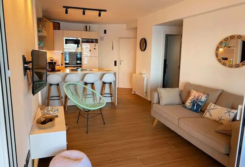 Amazing Penthouse On The Seafront