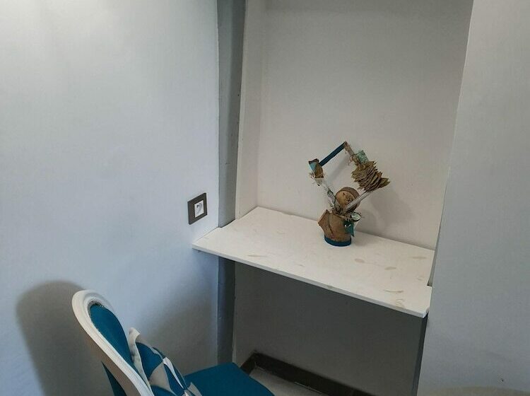 مبيت وإفطار Au Dessus De Parady