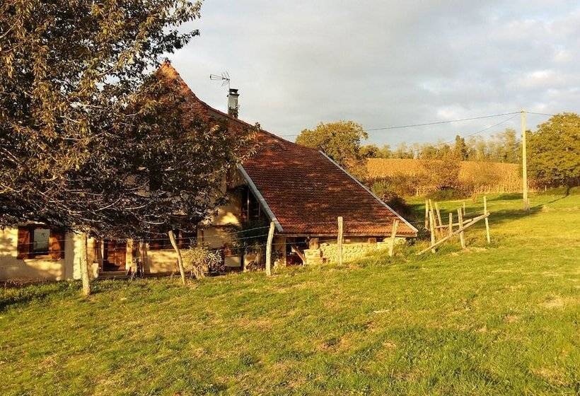 مبيت وإفطار Au Dessus De Parady