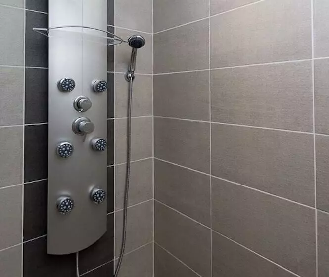 ベッドアンドブレックファースト Au Dessus De Parady