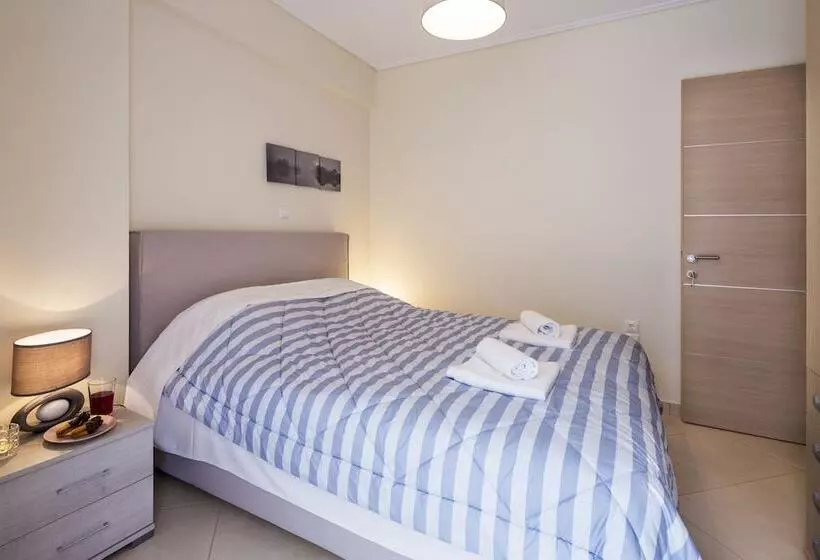 Scorpio Deluxe Apartment With Private Garden