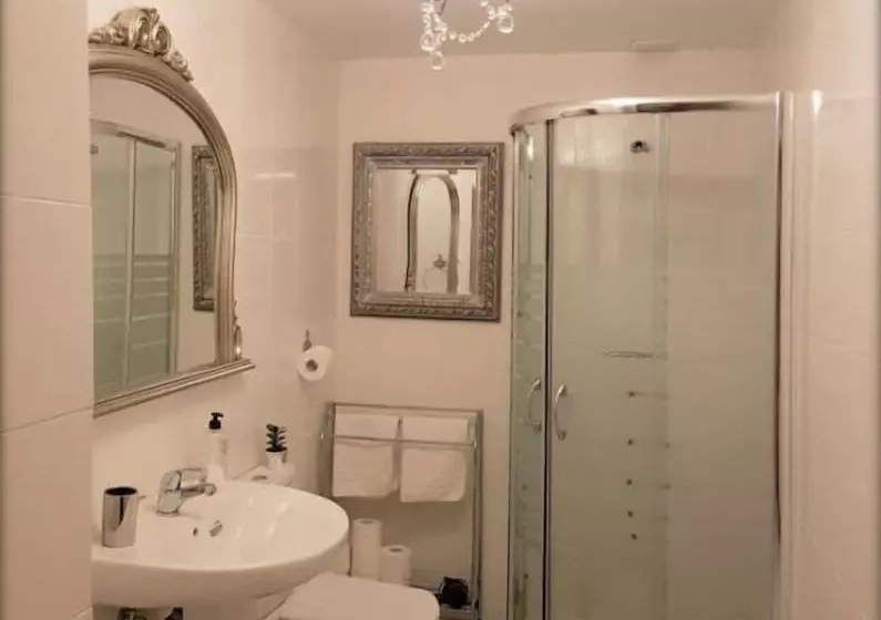 La Casa De Lorenzo
