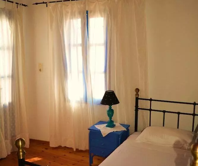 Nisyros Amallos House