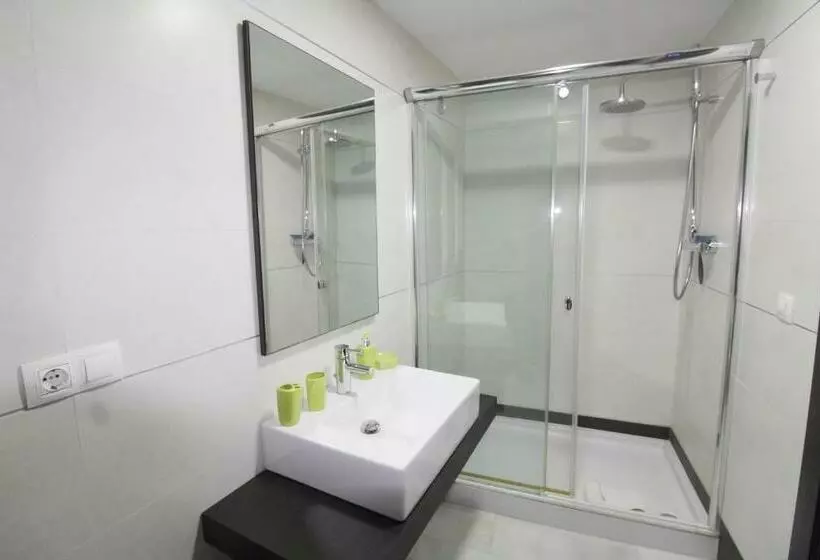 Precioso Apartamento Al Lado De Las Torres De Serrano