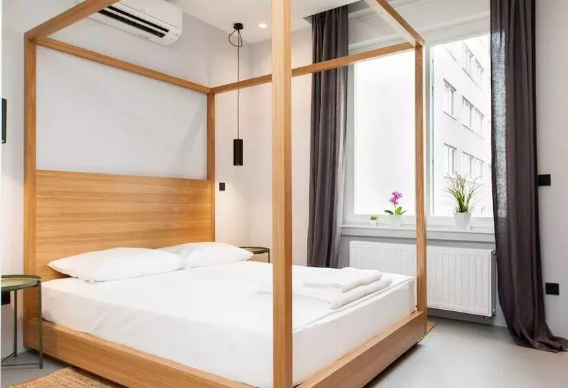 Rooms And Apartments Glossy