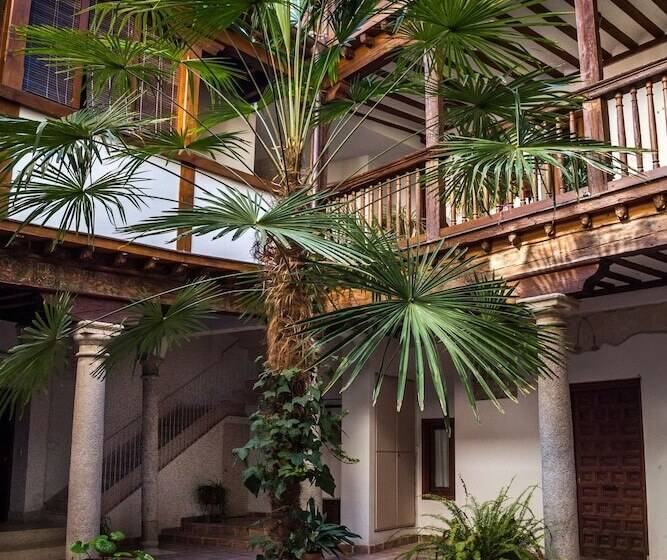 La Casa De Los Infantes By Toledo Ap