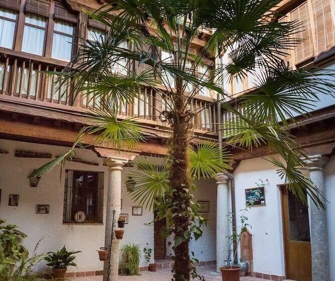 La Casa De Los Infantes By Toledo Ap