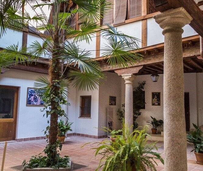 La Casa De Los Infantes By Toledo Ap