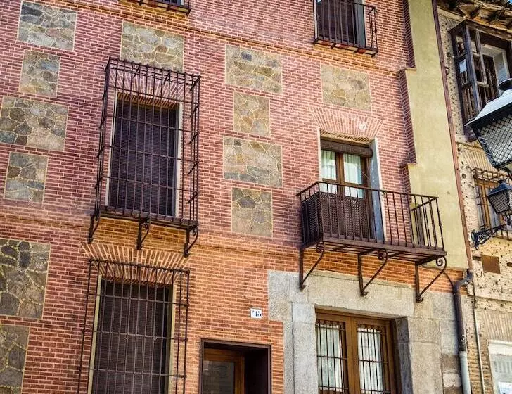 La Casa De Los Infantes By Toledo Ap
