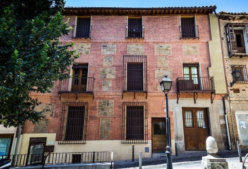 La Casa De Los Infantes By Toledo Ap