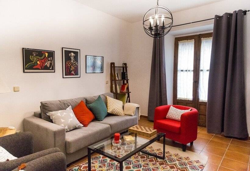 La Casa De Los Infantes By Toledo Ap