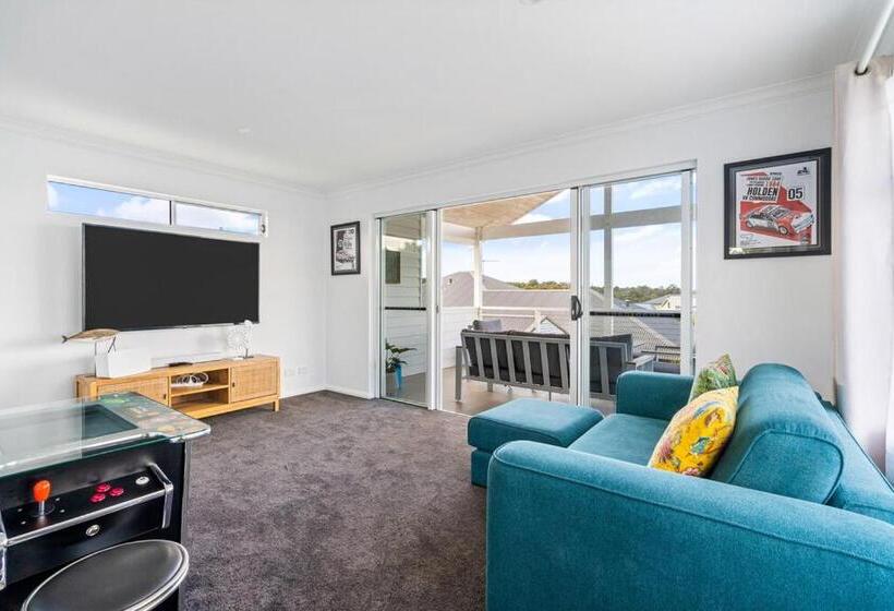 Ryze N Shine I Private Properties