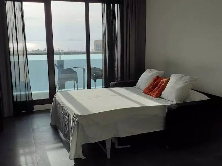 4us La Manga Vip Hote