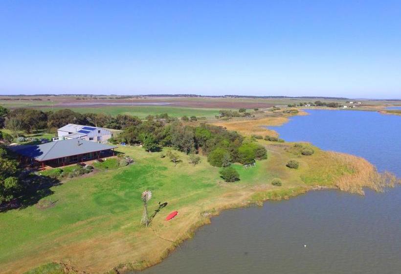 ベッドアンドブレックファースト Jury Road