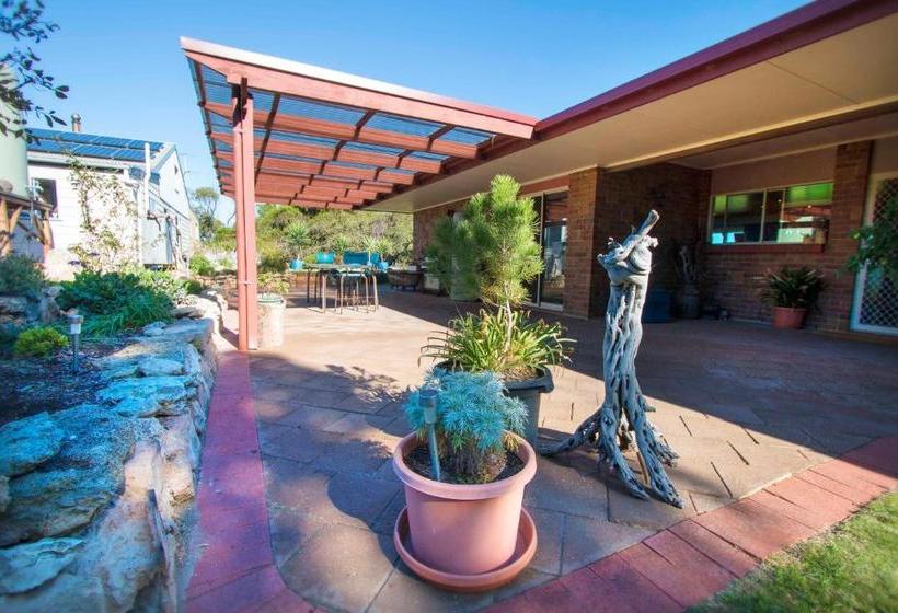 ベッドアンドブレックファースト Jury Road