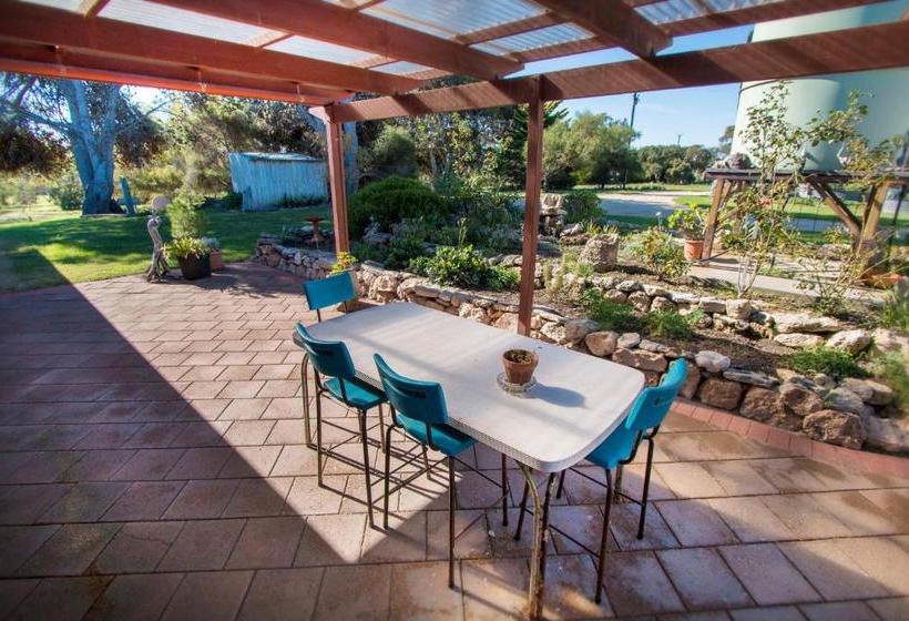 ベッドアンドブレックファースト Jury Road