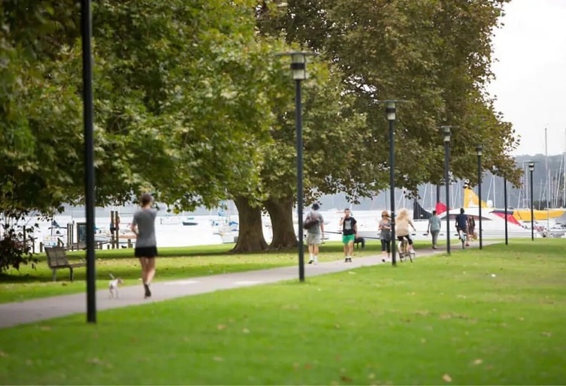 Chic Quiet Apt Close To Everything H404