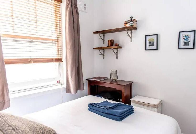 Chic Quiet Apt Close To Everything H404