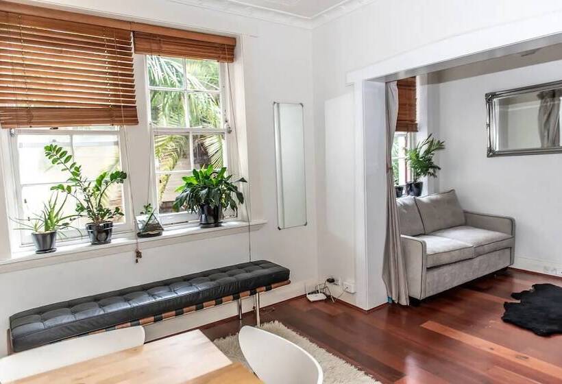 Chic Quiet Apt Close To Everything H404