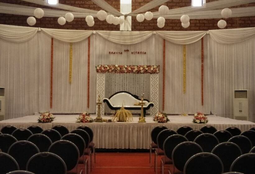 בית מלון כפרי Alhind Calicut Tower