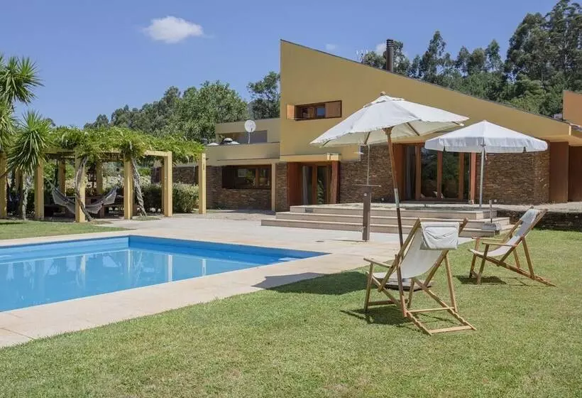 Liiiving  Caminha Countryside Pool House