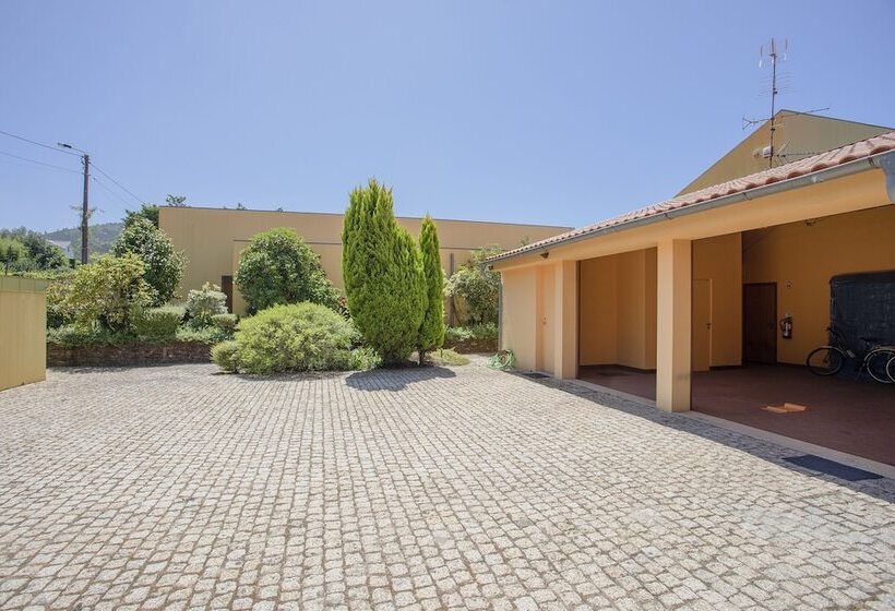 Liiiving Caminha Countryside Pool House