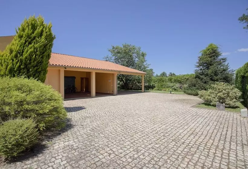 Liiiving  Caminha Countryside Pool House