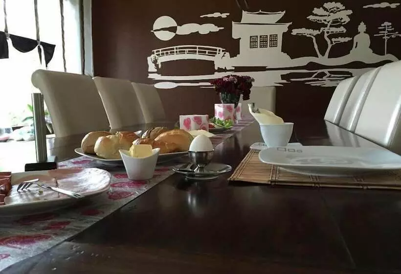 Privatunterkunft An Der Hecke