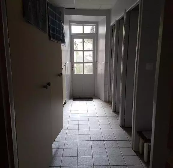 Retkeilymaja Gite Chaneü