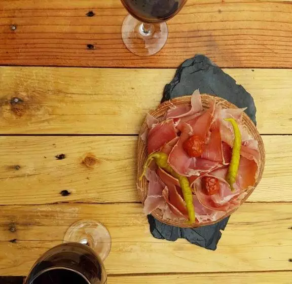 Retkeilymaja Gite Chaneü