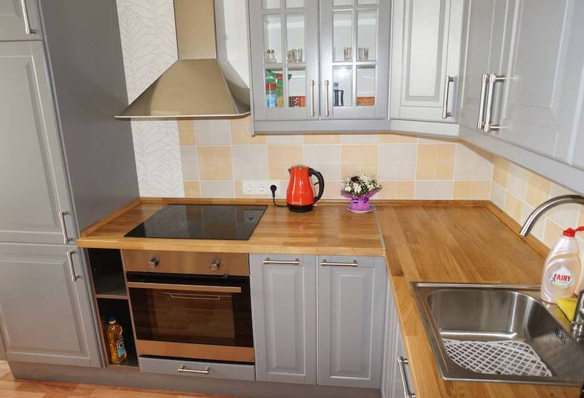 Apartaments Rf88 On Narodnogo Opolchenia 10