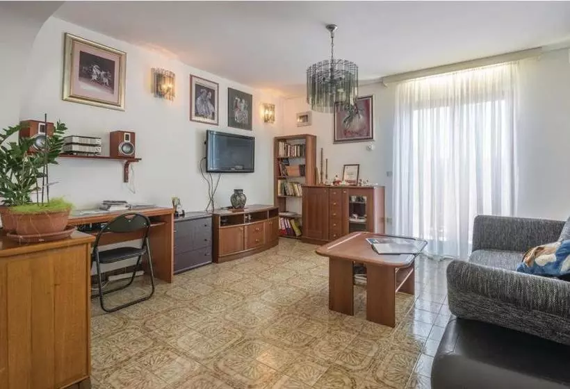 Apartments Biserka 1495