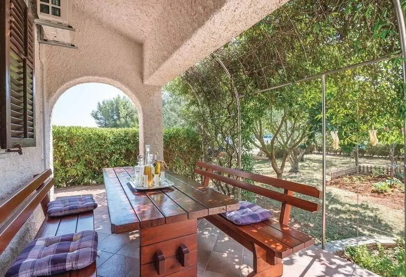 Apartments Biserka 1495