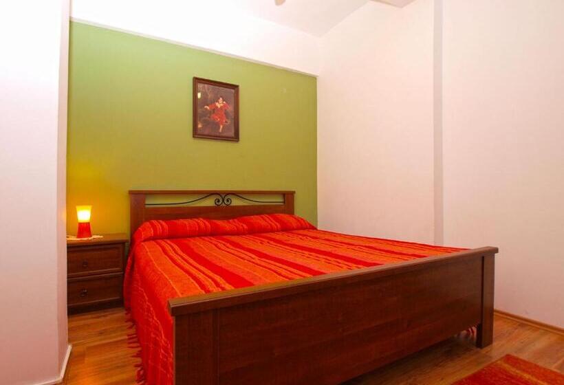 Apartments Nadia 1493