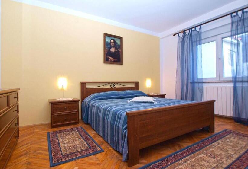 Apartments Nadia 1493