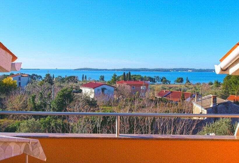 Apartments Orange 994