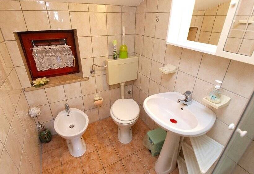 Apartments Orange 994