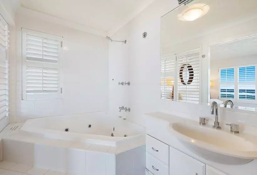 Beachfront Palm Beach Townhouse