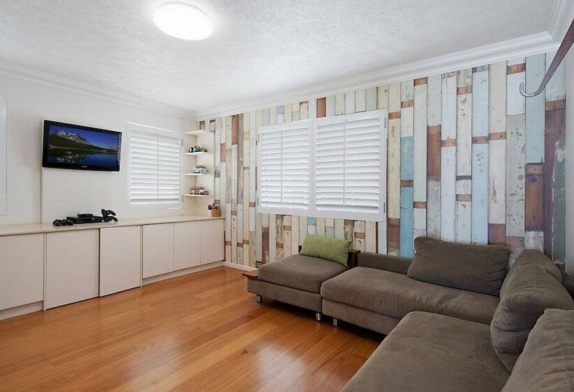 Beachfront Palm Beach Townhouse