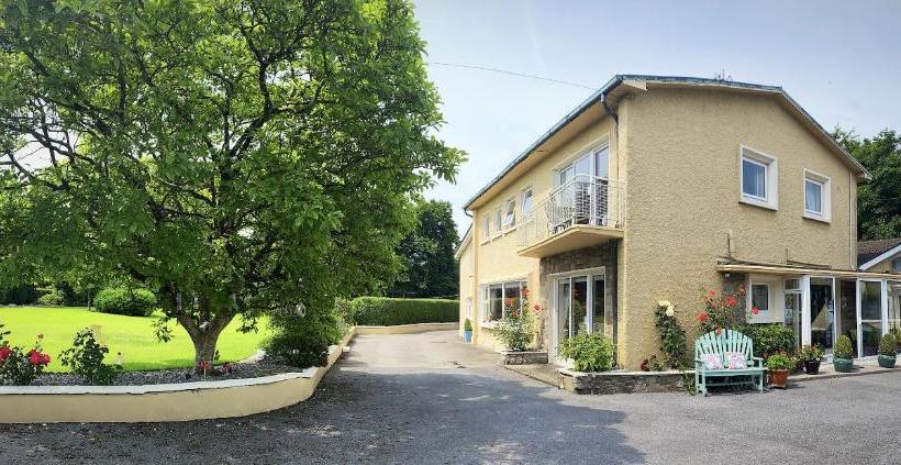 مبيت وإفطار Copperfield House