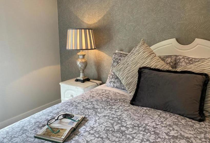 مبيت وإفطار Copperfield House